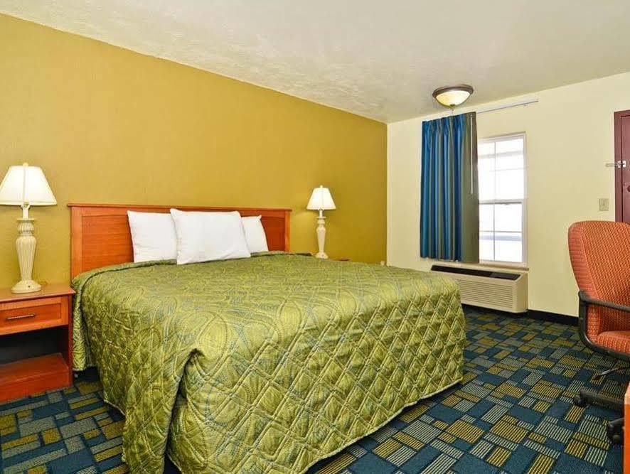 Americas Best Value Inn Pauls Valley Екстериор снимка